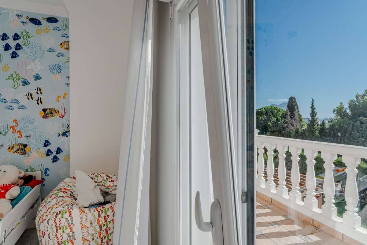 5 sypialnia Willa na sprzedaż w Calpe / Calp z basenem garażem - 1 400 000 € (Ref: 10111120)