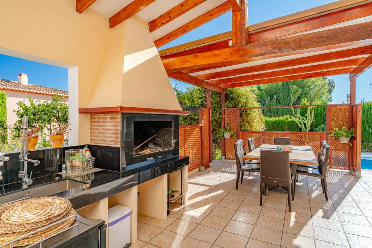 5 sypialnia Willa na sprzedaż w Calpe / Calp z basenem garażem - 1 400 000 € (Ref: 10111120)