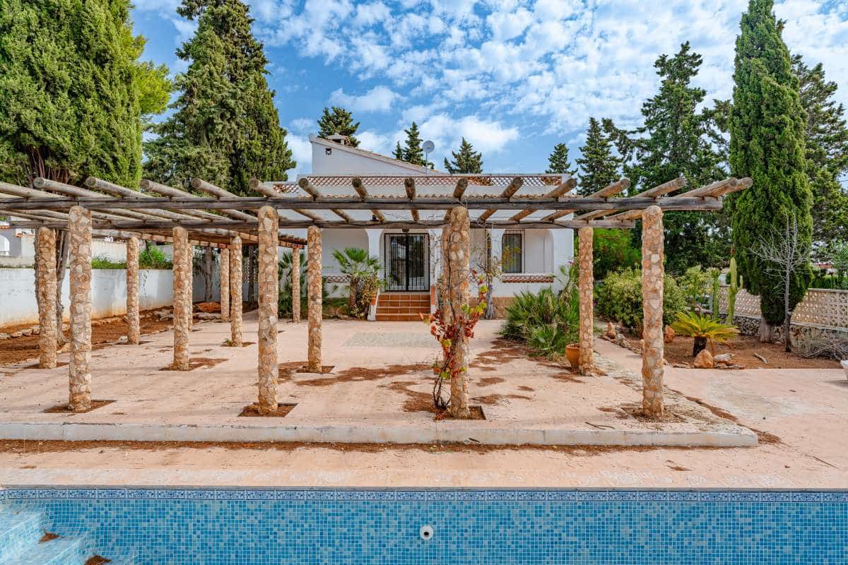 4 soveværelse Villa til salg i Calpe / Calp med swimmingpool garage - € 640.000 (Ref: 10132183)