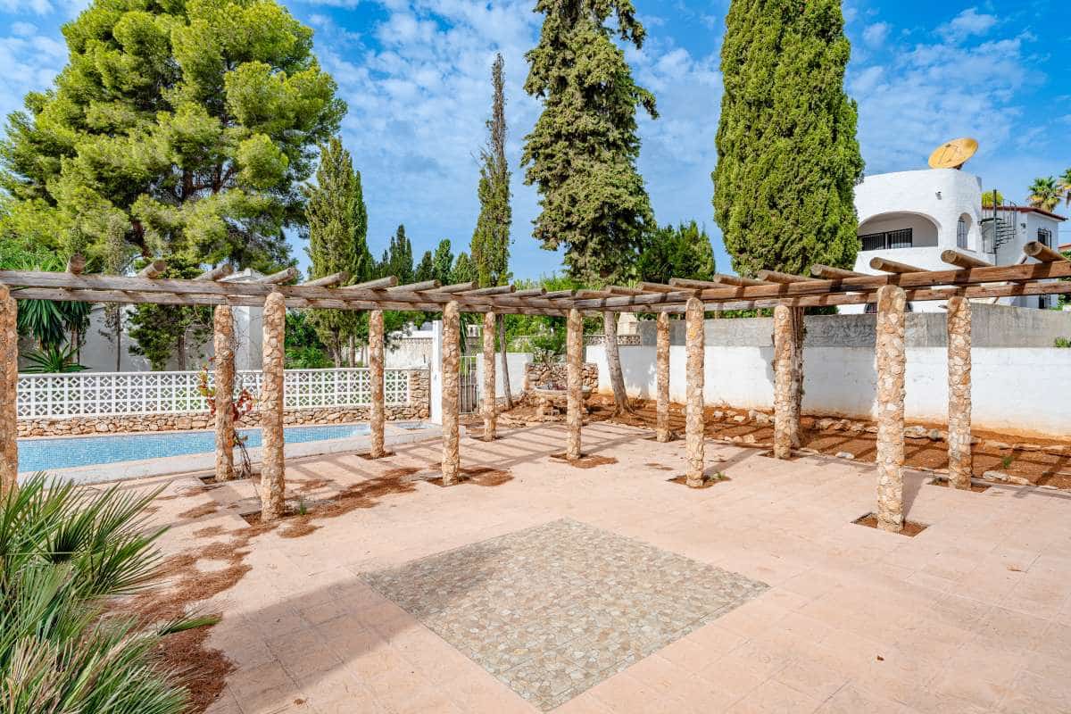 4 soveværelse Villa til salg i Calpe / Calp med swimmingpool garage - € 640.000 (Ref: 10132183)