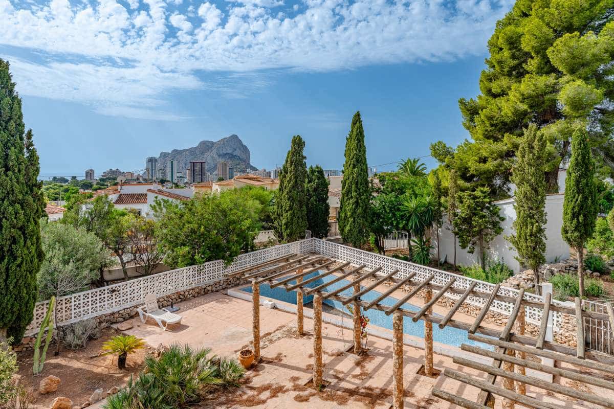 4 soveværelse Villa til salg i Calpe / Calp med swimmingpool garage - € 640.000 (Ref: 10132183)