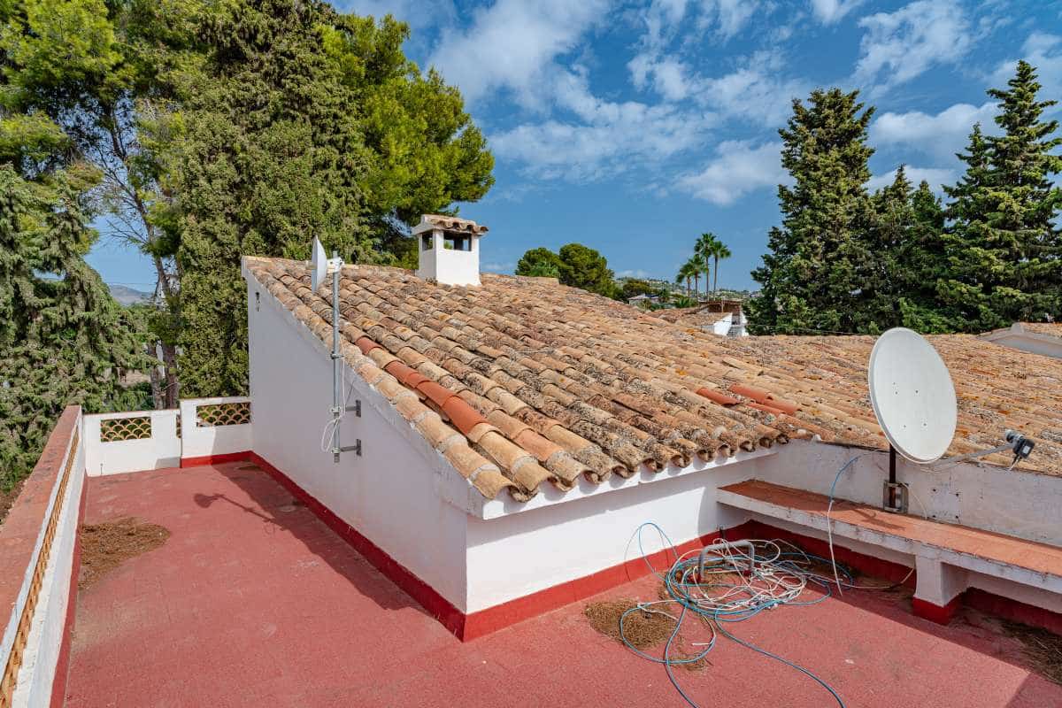 4 soveværelse Villa til salg i Calpe / Calp med swimmingpool garage - € 640.000 (Ref: 10132183)