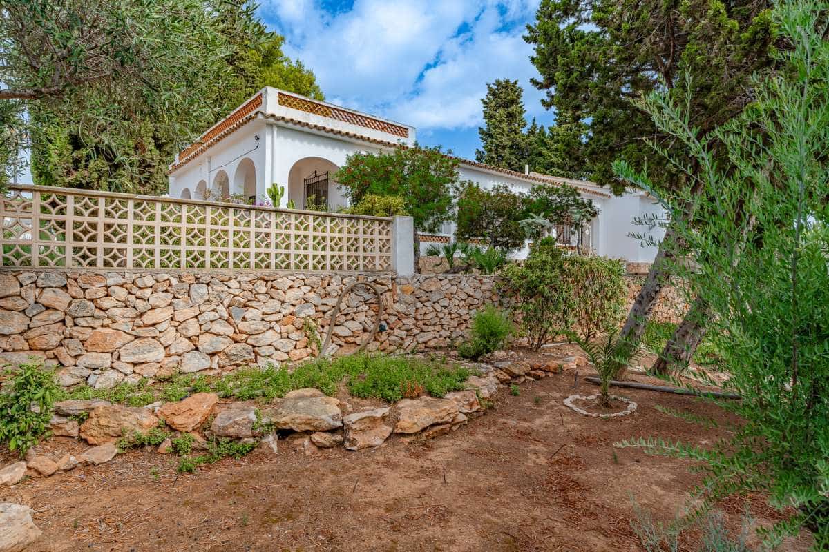 4 soveværelse Villa til salg i Calpe / Calp med swimmingpool garage - € 640.000 (Ref: 10132183)