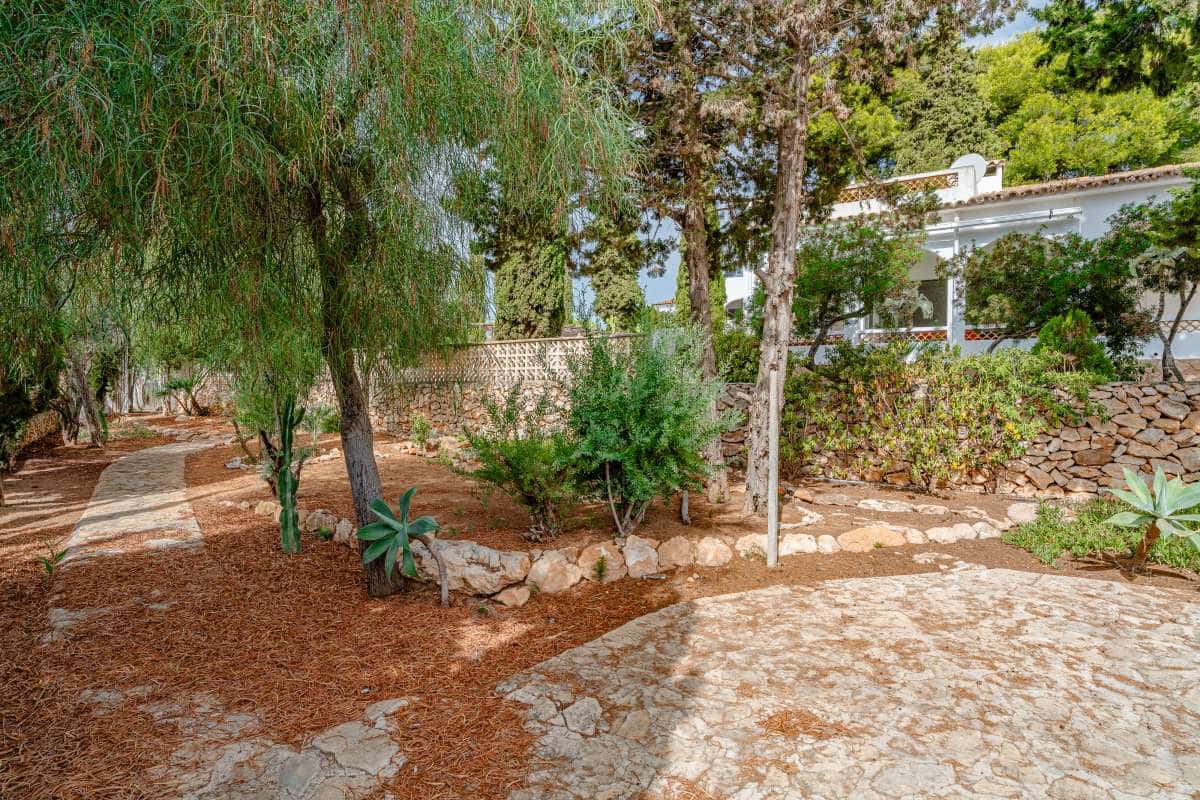 4 soveværelse Villa til salg i Calpe / Calp med swimmingpool garage - € 640.000 (Ref: 10132183)