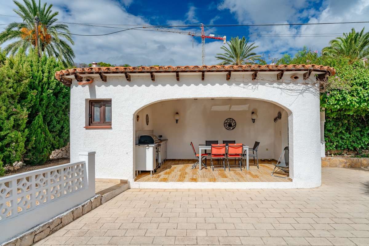 3 soveværelse Villa til salg i Calpe / Calp med swimmingpool - € 849.000 (Ref: 10165572)