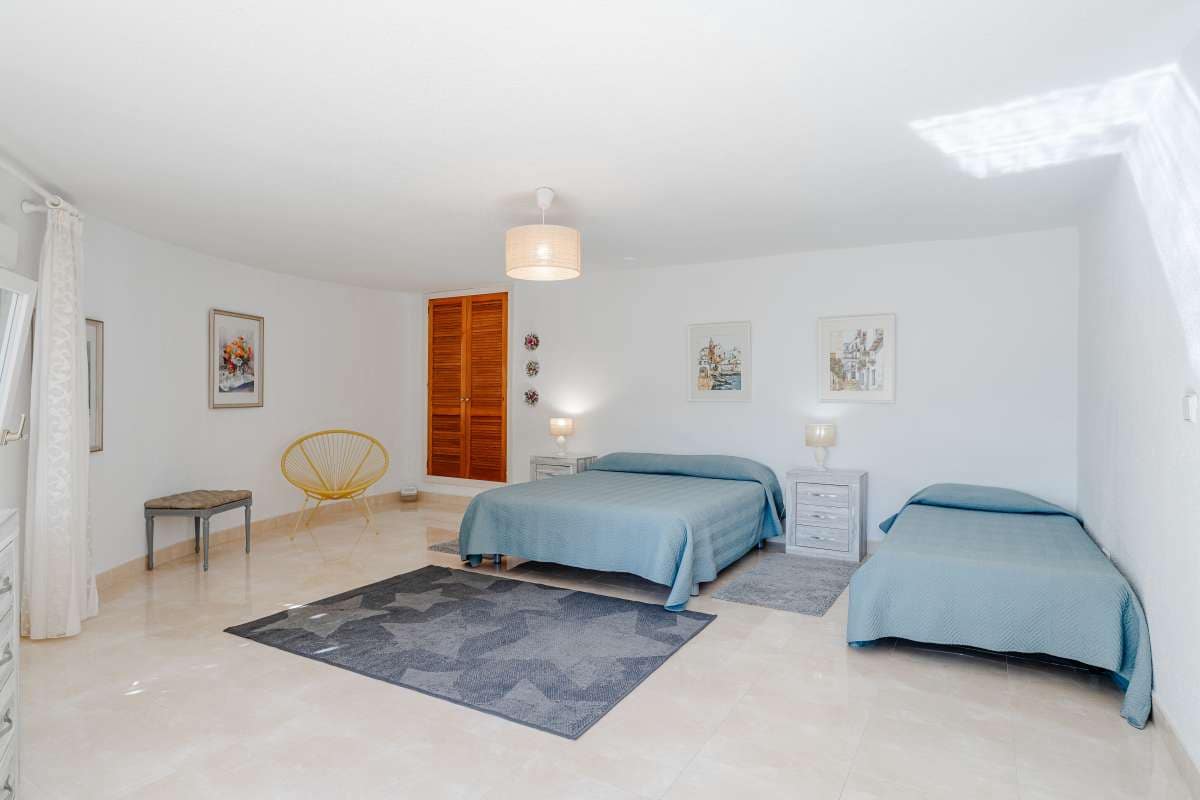 3 soveværelse Villa til salg i Calpe / Calp med swimmingpool - € 849.000 (Ref: 10165572)