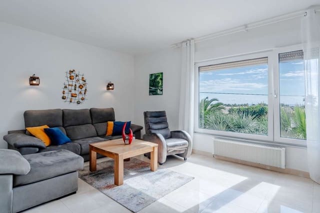 3 soveværelse Villa til salg i Calpe / Calp med swimmingpool - € 849.000 (Ref: 10165572)