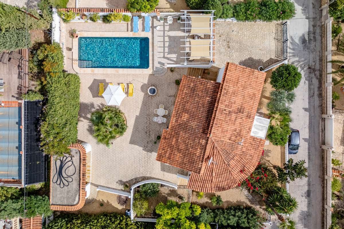 3 soveværelse Villa til salg i Calpe / Calp med swimmingpool - € 849.000 (Ref: 10165572)