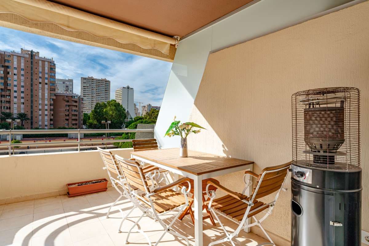 1 sovrum Lägenhet till salu i Calpe / Calp med pool - 290 000 € (Ref: 10179399)