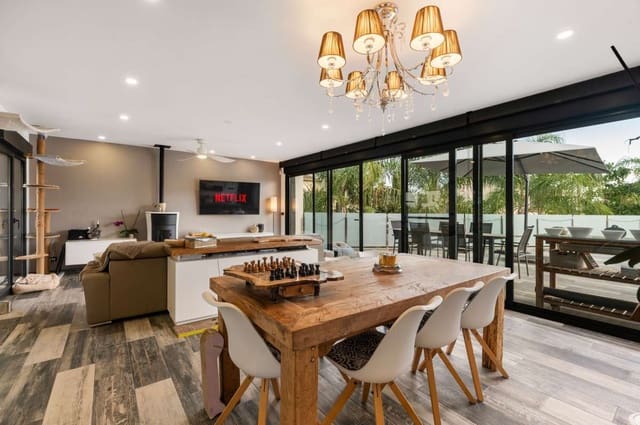 3 soveværelse Villa til salg i Calpe / Calp med swimmingpool garage - € 895.000 (Ref: 10183667)