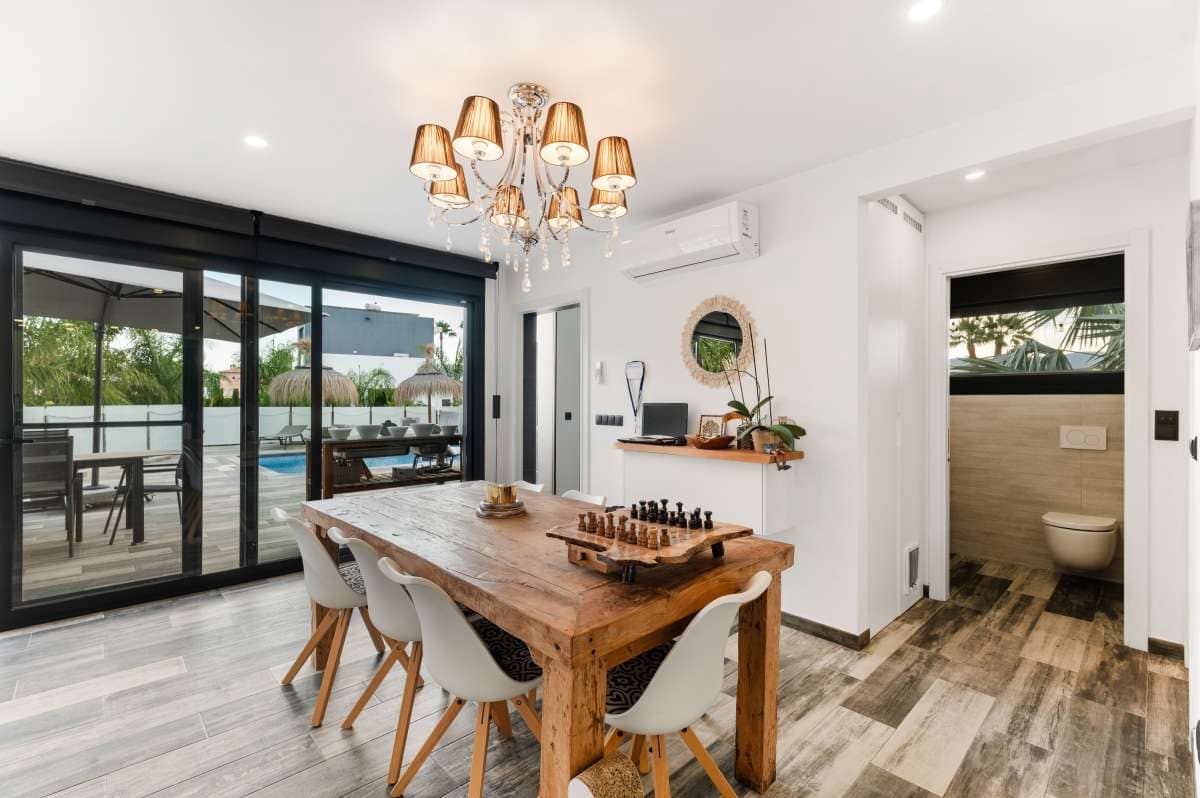 3 soveværelse Villa til salg i Calpe / Calp med swimmingpool garage - € 895.000 (Ref: 10183667)