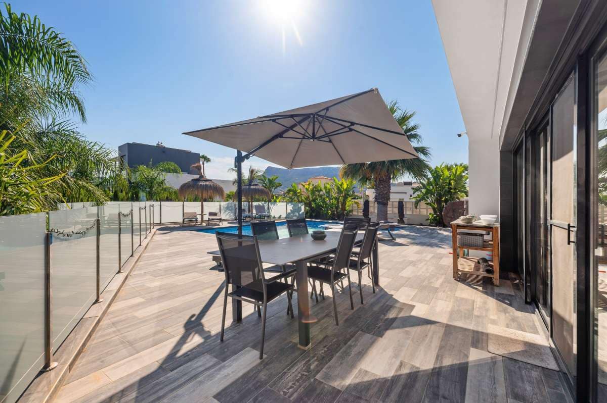3 soveværelse Villa til salg i Calpe / Calp med swimmingpool garage - € 895.000 (Ref: 10183667)