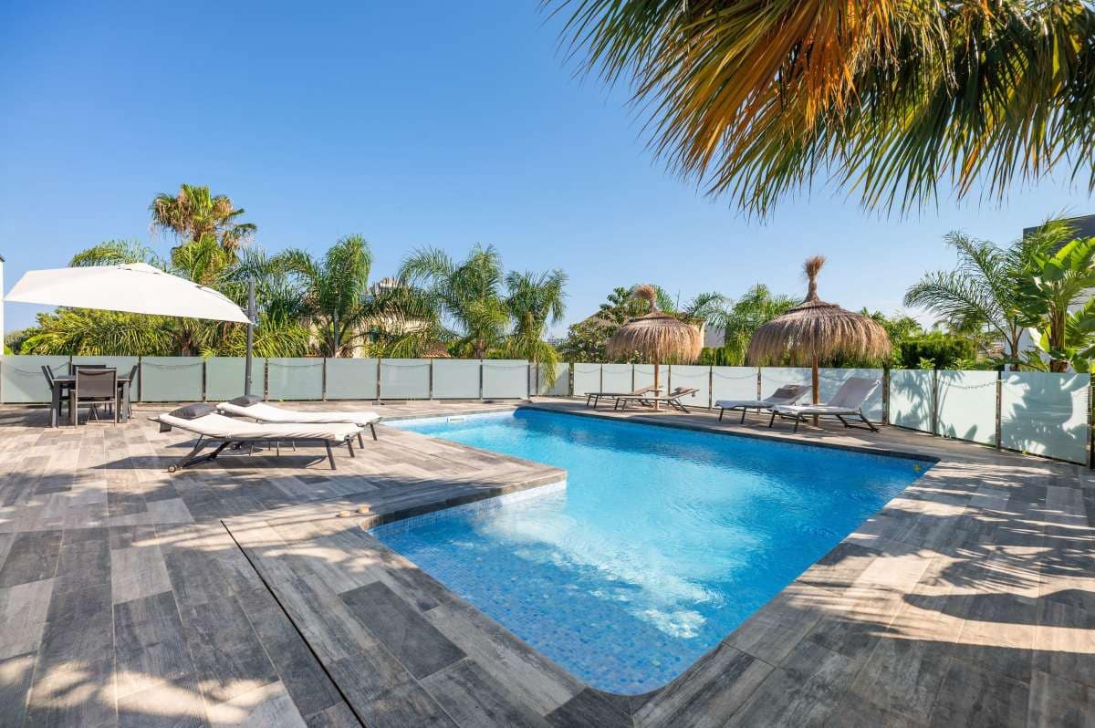 3 soveværelse Villa til salg i Calpe / Calp med swimmingpool garage - € 895.000 (Ref: 10183667)