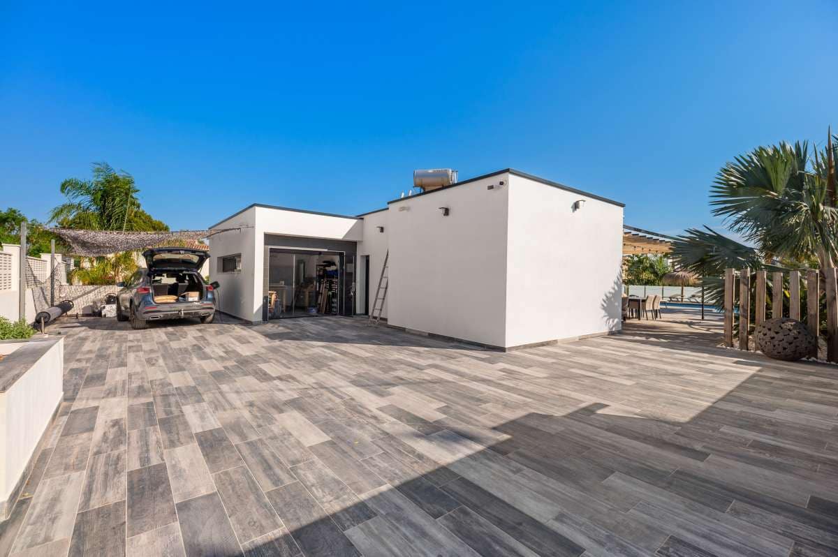 3 soveværelse Villa til salg i Calpe / Calp med swimmingpool garage - € 895.000 (Ref: 10183667)