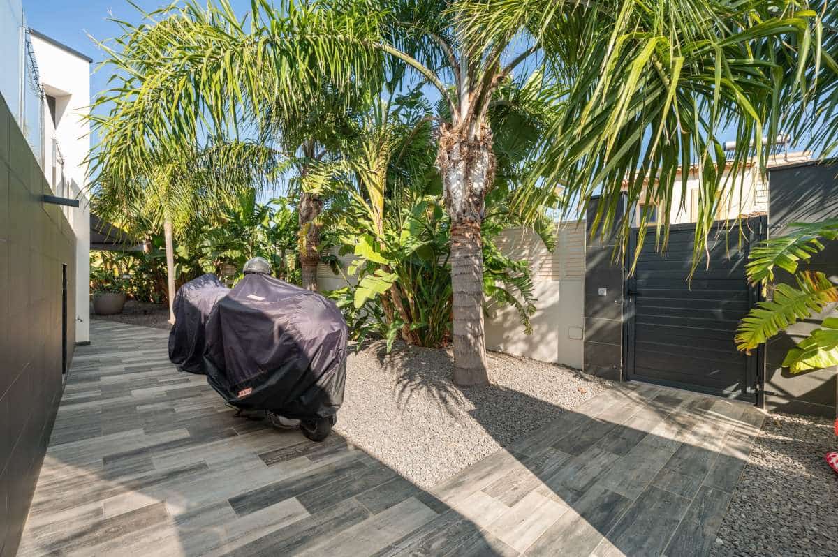 3 soveværelse Villa til salg i Calpe / Calp med swimmingpool garage - € 895.000 (Ref: 10183667)