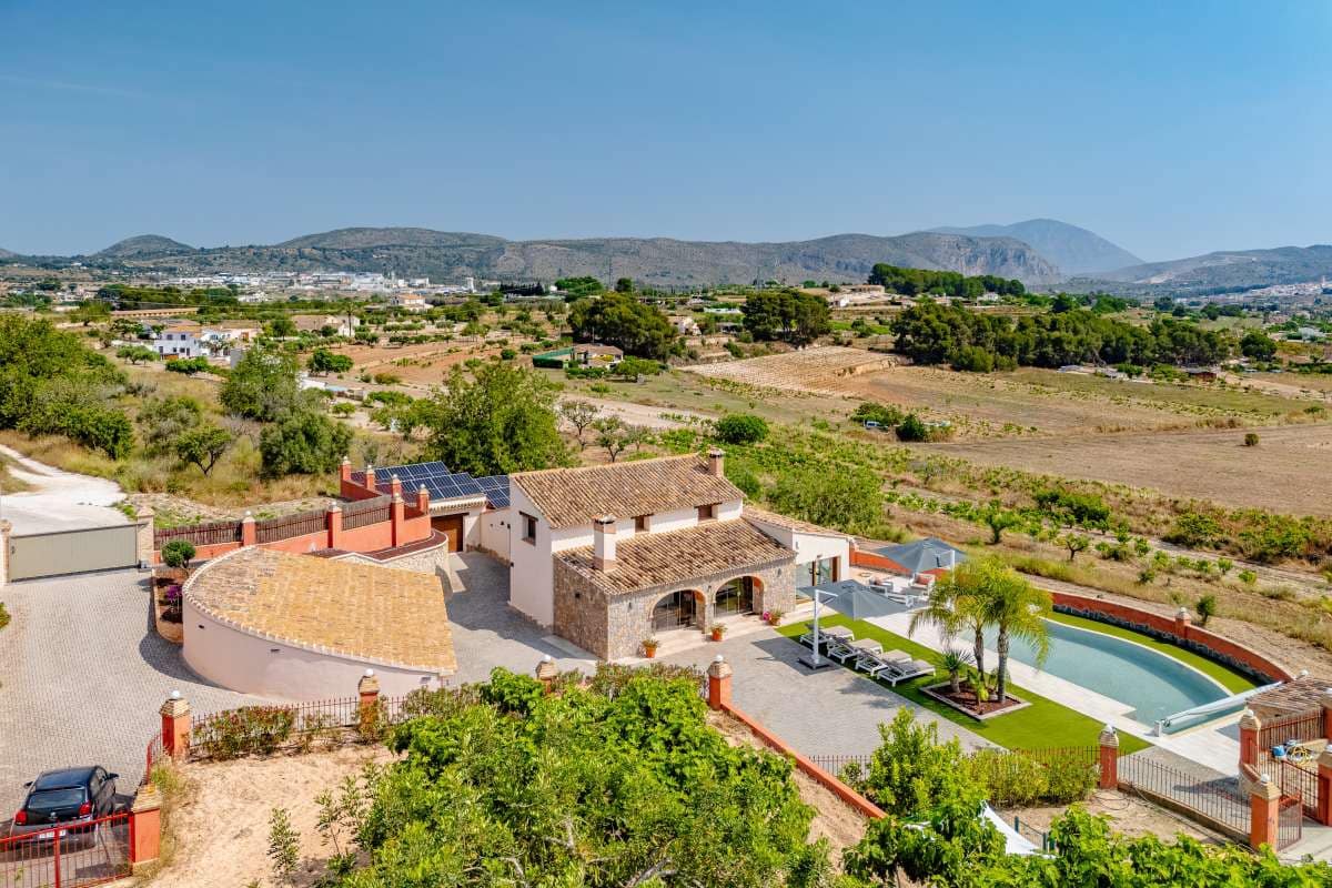 4 soverom Villa til salgs i Moraira - € 1 745 000 (Ref: 9051432)