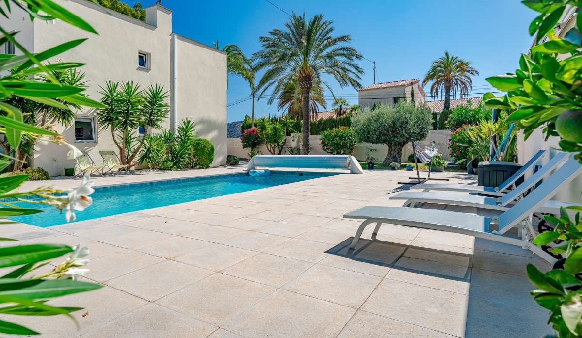 5 soveværelse Villa til salg i Calpe / Calp - € 780.000 (Ref: 9051437)