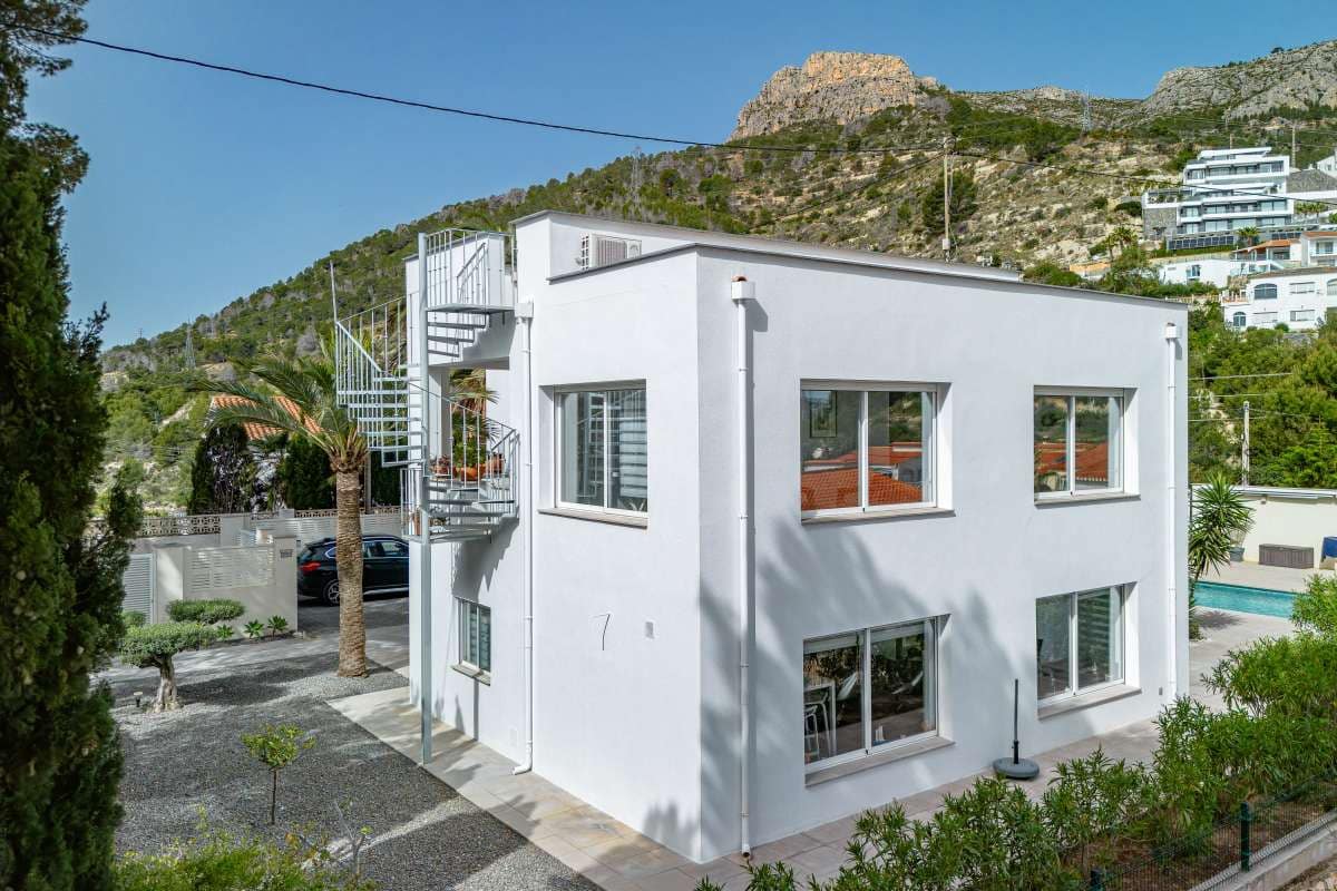 5 soveværelse Villa til salg i Calpe / Calp - € 780.000 (Ref: 9051437)