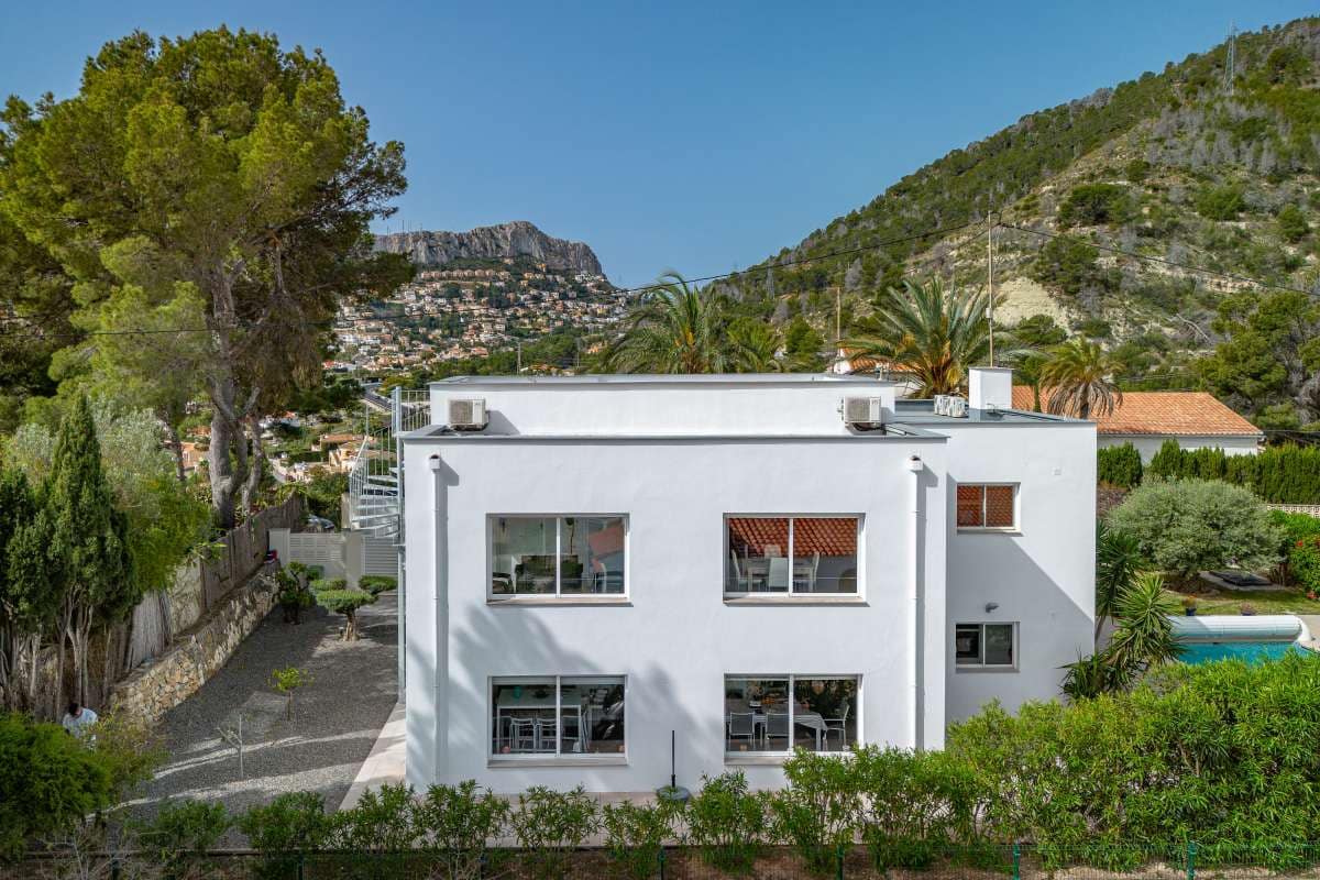 5 soveværelse Villa til salg i Calpe / Calp - € 780.000 (Ref: 9051437)