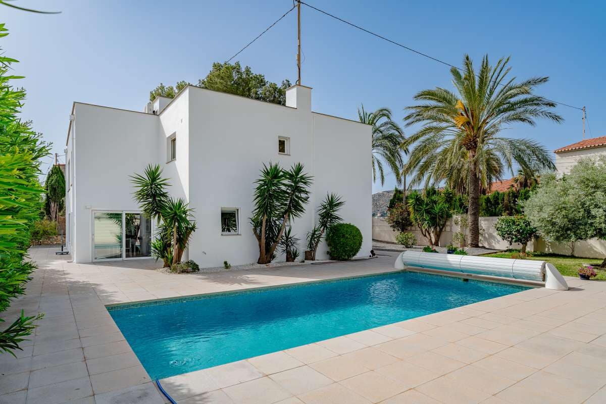 5 soveværelse Villa til salg i Calpe / Calp - € 780.000 (Ref: 9051437)