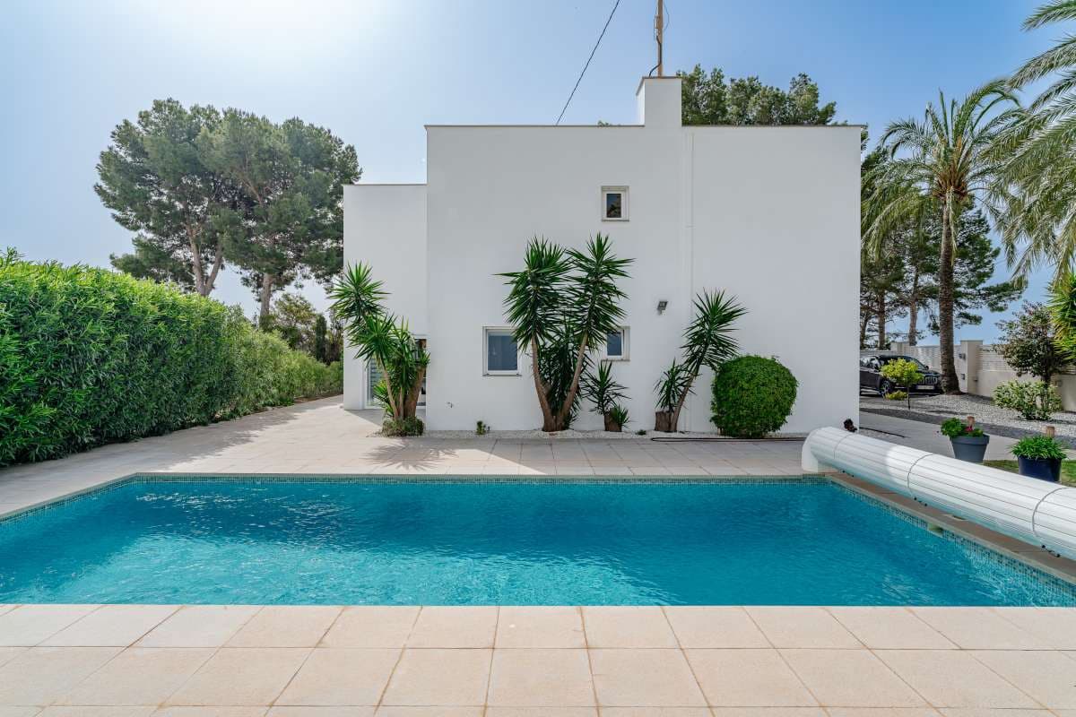 5 soveværelse Villa til salg i Calpe / Calp - € 780.000 (Ref: 9051437)