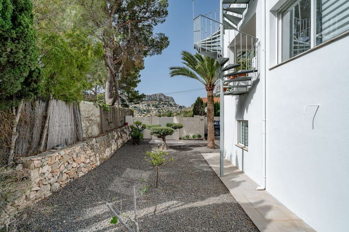 5 soveværelse Villa til salg i Calpe / Calp - € 780.000 (Ref: 9051437)