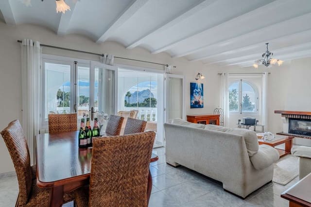 Chalet de 6 habitaciones en Calpe / Calp en venta - 649.000 € (Ref: 9051441)