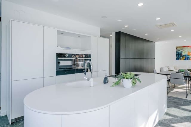 4 slaapkamer Villa te koop in Calpe / Calp - € 1.375.000 (Ref: 9051449)