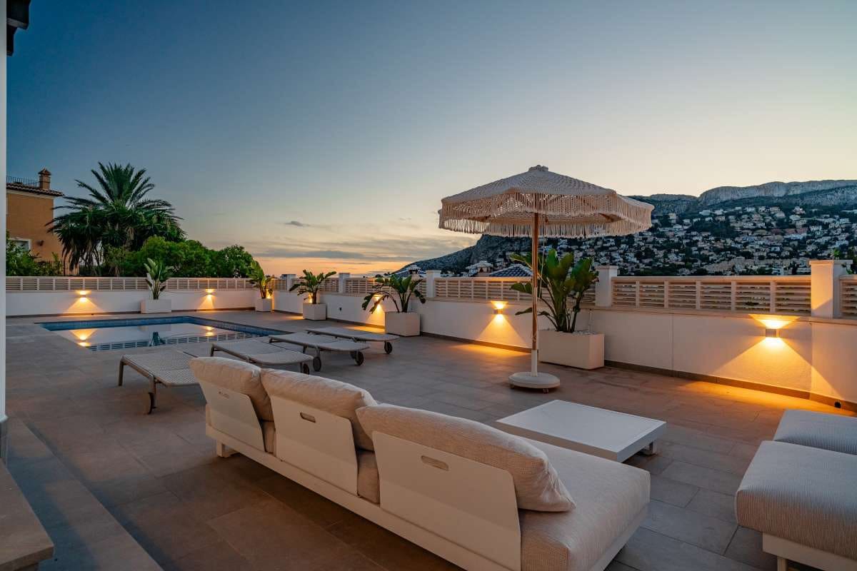 4 soveværelse Villa til salg i Calpe / Calp - € 1.099.000 (Ref: 9135949)