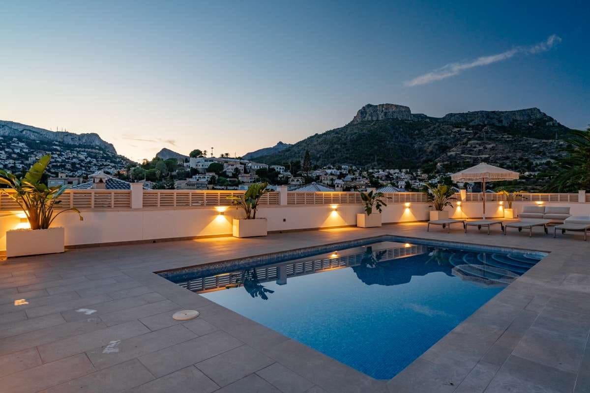 4 soveværelse Villa til salg i Calpe / Calp - € 1.099.000 (Ref: 9135949)