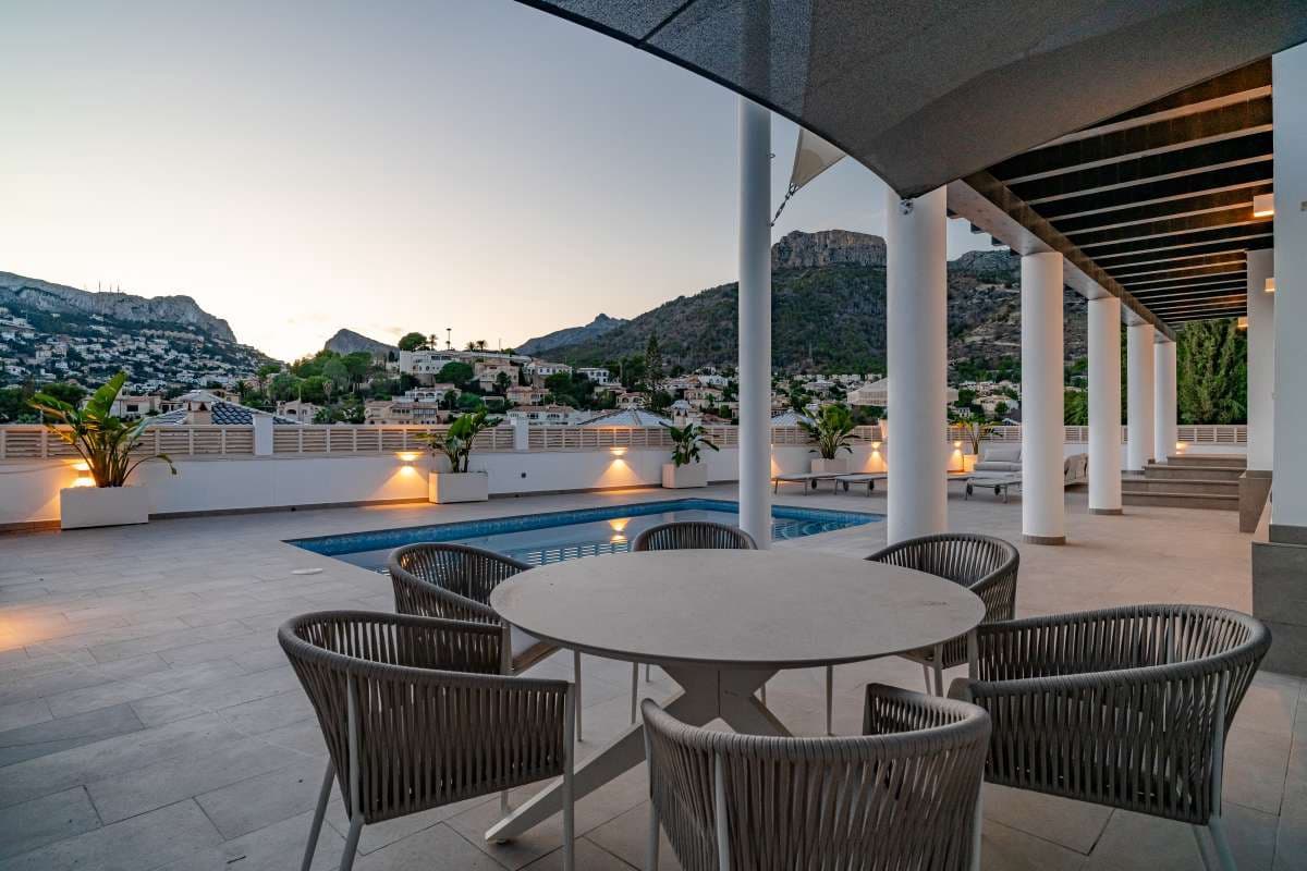 4 soveværelse Villa til salg i Calpe / Calp - € 1.099.000 (Ref: 9135949)
