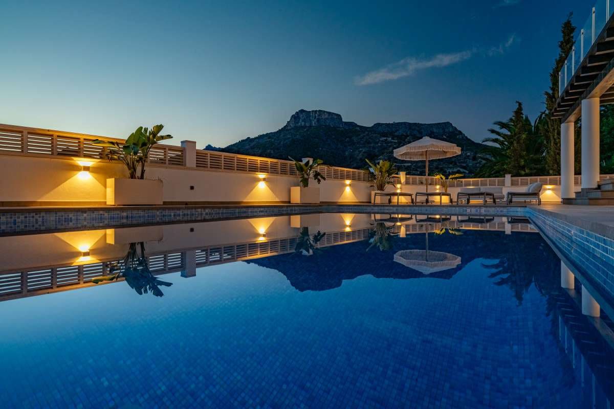 4 soveværelse Villa til salg i Calpe / Calp - € 1.099.000 (Ref: 9135949)