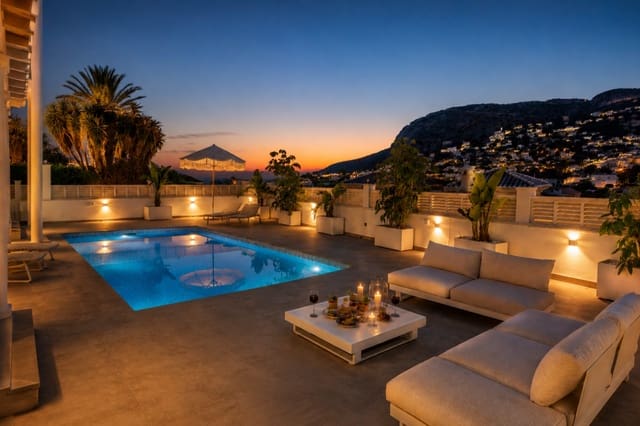 Chalet de 4 habitaciones en Calpe / Calp en venta - 1.099.000 € (Ref: 9135949)
