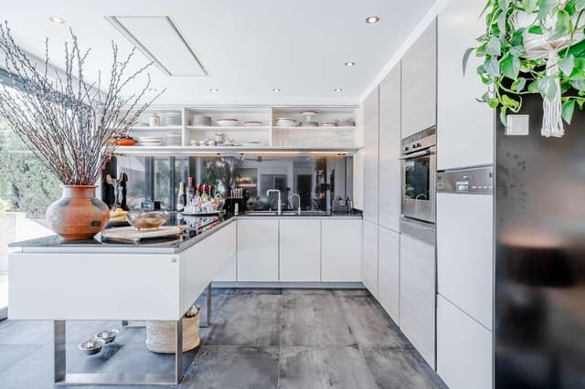 4 soverom Villa til salgs i Calpe / Calp - € 1 600 000 (Ref: 9194889)