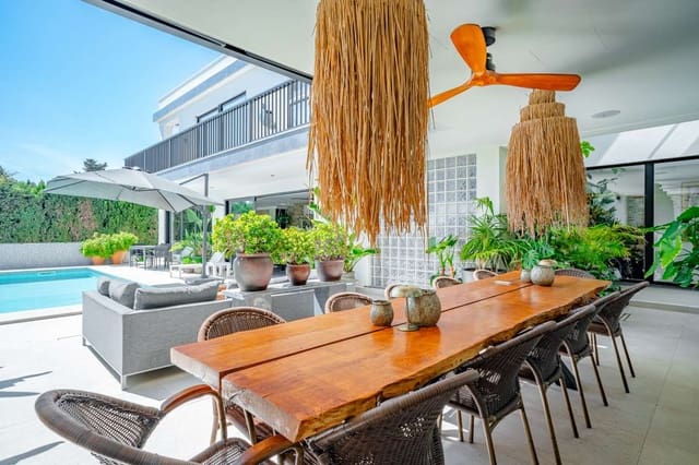 4 soverom Villa til salgs i Calpe / Calp - € 1 600 000 (Ref: 9194889)