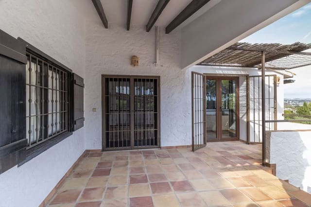 6 bedroom Villa for sale in Benissa - € 1,050,000 (Ref: 9309199)