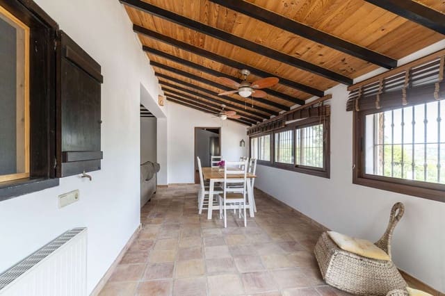 6 bedroom Villa for sale in Benissa - € 1,050,000 (Ref: 9309199)