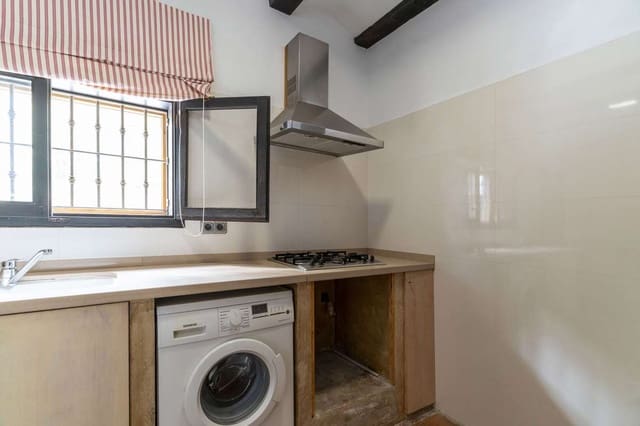 6 bedroom Villa for sale in Benissa - € 1,050,000 (Ref: 9309199)