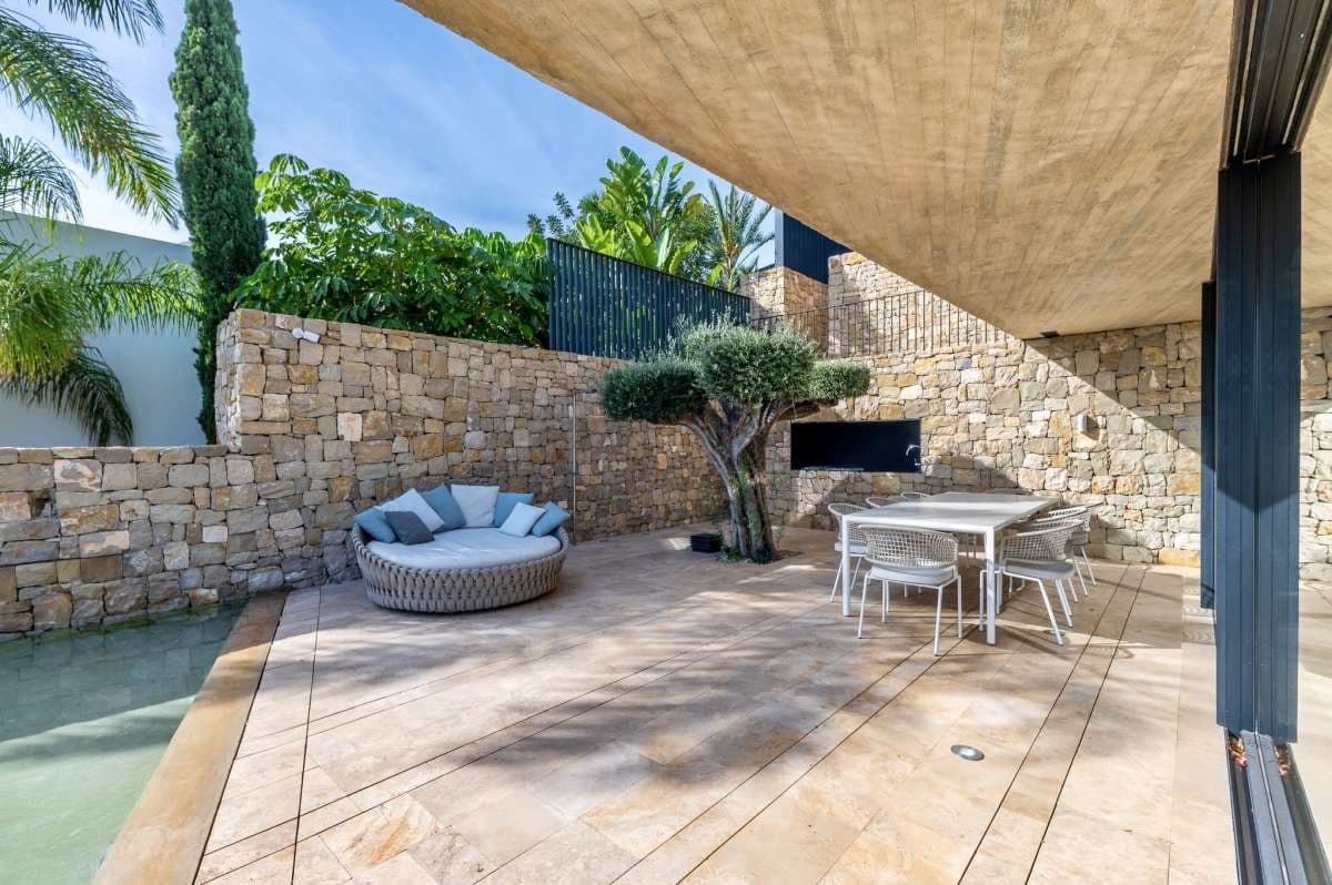 4 makuuhuone Huvila myytävänä paikassa Benissa - 2 780 000 € (Ref: 9356517)