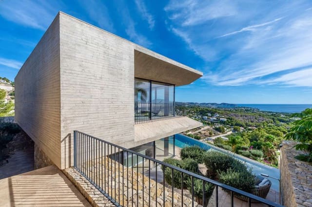 4 bedroom Villa for sale in Benissa - € 2,780,000 (Ref: 9356517)