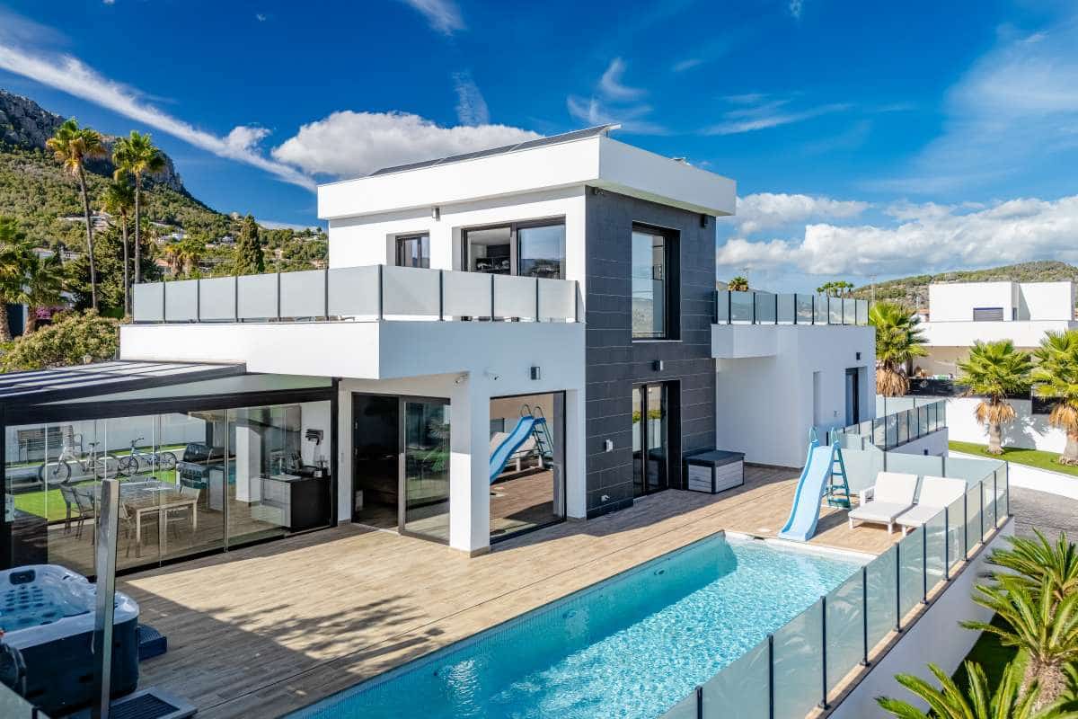 4 sypialnia Willa na sprzedaż w Calpe / Calp - 1 300 000 € (Ref: 9374063)