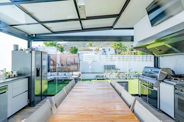 4 sypialnia Willa na sprzedaż w Calpe / Calp - 1 300 000 € (Ref: 9374063)