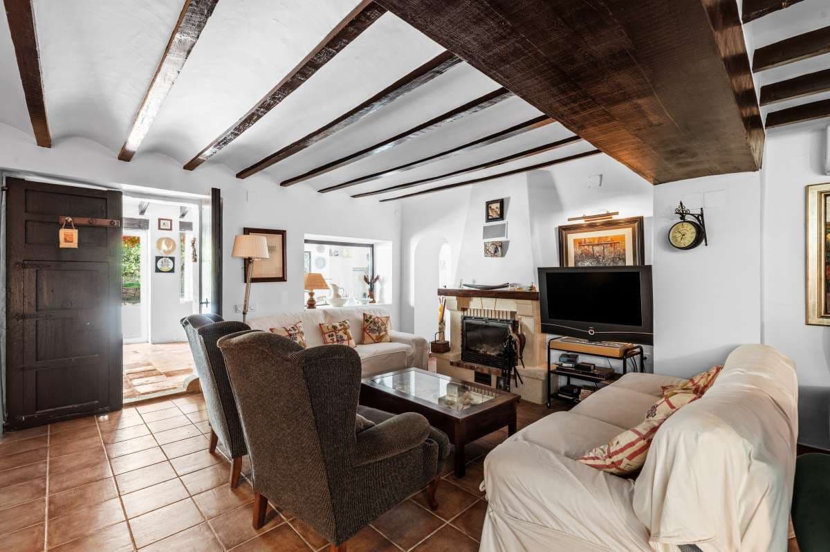 4 bedroom Finca/Country House for sale in Calpe / Calp - € 785,000 (Ref: 9376425)