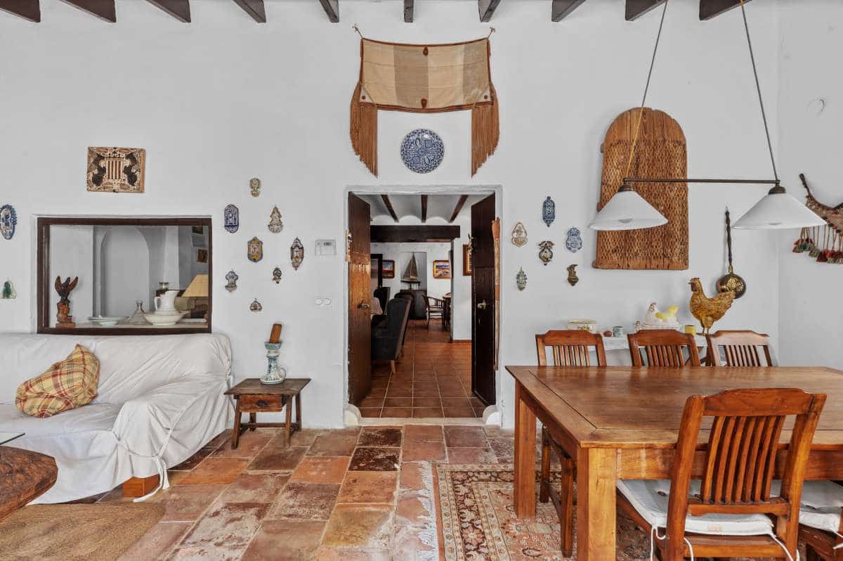 4 bedroom Finca/Country House for sale in Calpe / Calp - € 785,000 (Ref: 9376425)