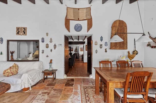 4 bedroom Finca/Country House for sale in Calpe / Calp - € 785,000 (Ref: 9376425)