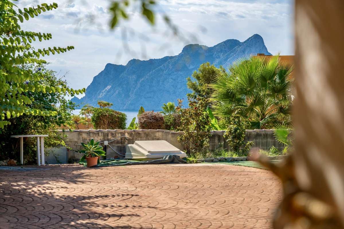 4 bedroom Finca/Country House for sale in Calpe / Calp - € 785,000 (Ref: 9376425)