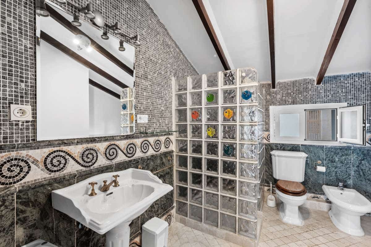 4 bedroom Finca/Country House for sale in Calpe / Calp - € 785,000 (Ref: 9376425)