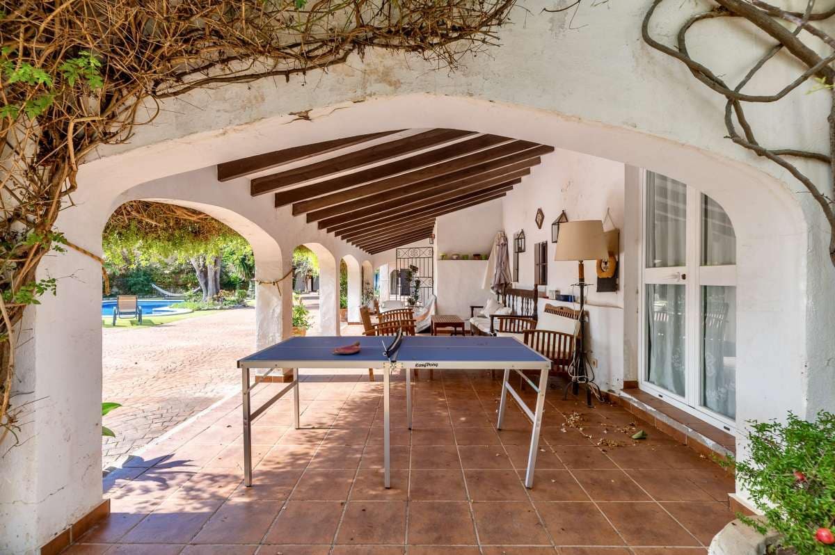 4 bedroom Finca/Country House for sale in Calpe / Calp - € 785,000 (Ref: 9376425)