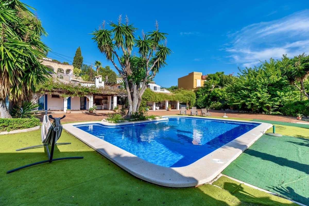 4 bedroom Finca/Country House for sale in Calpe / Calp - € 785,000 (Ref: 9376425)