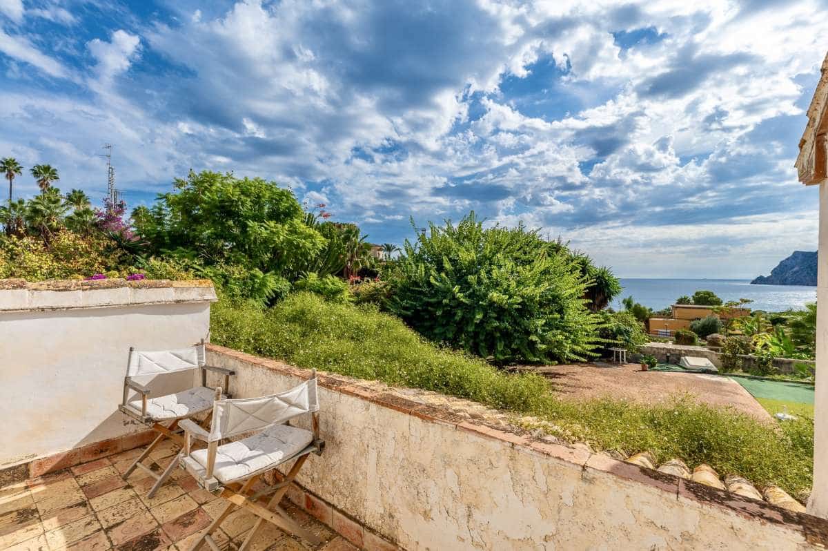 4 bedroom Finca/Country House for sale in Calpe / Calp - € 785,000 (Ref: 9376425)